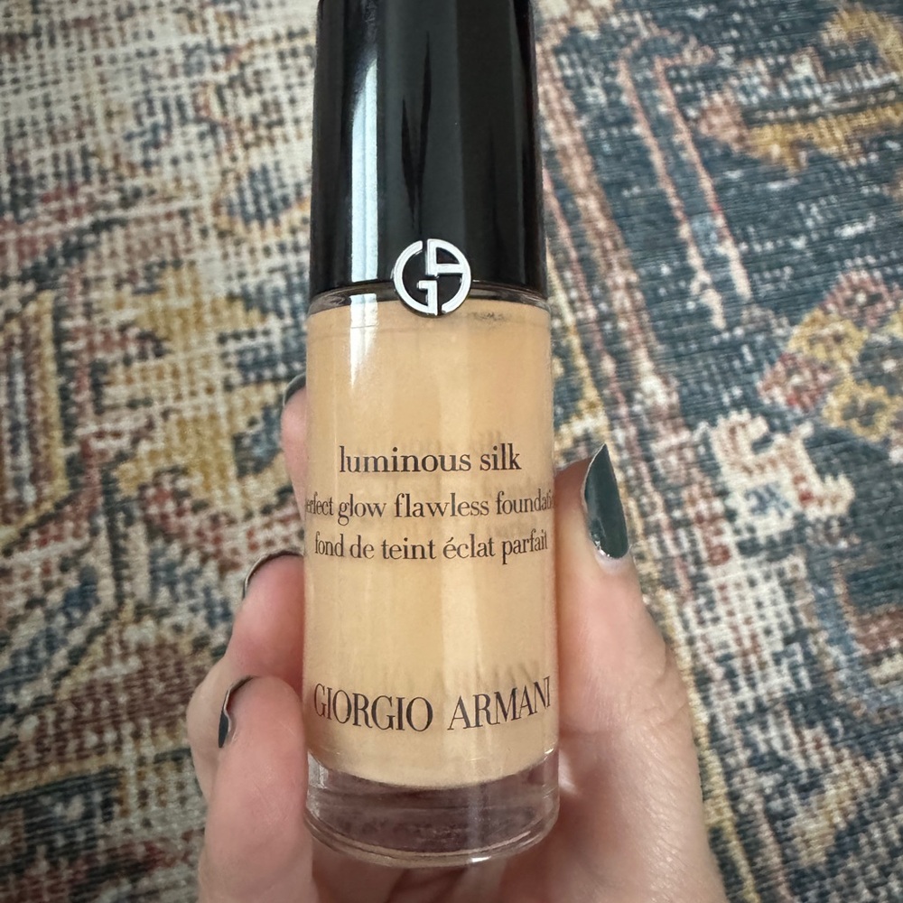 Giorgio Armani Luminous Silk Foundation